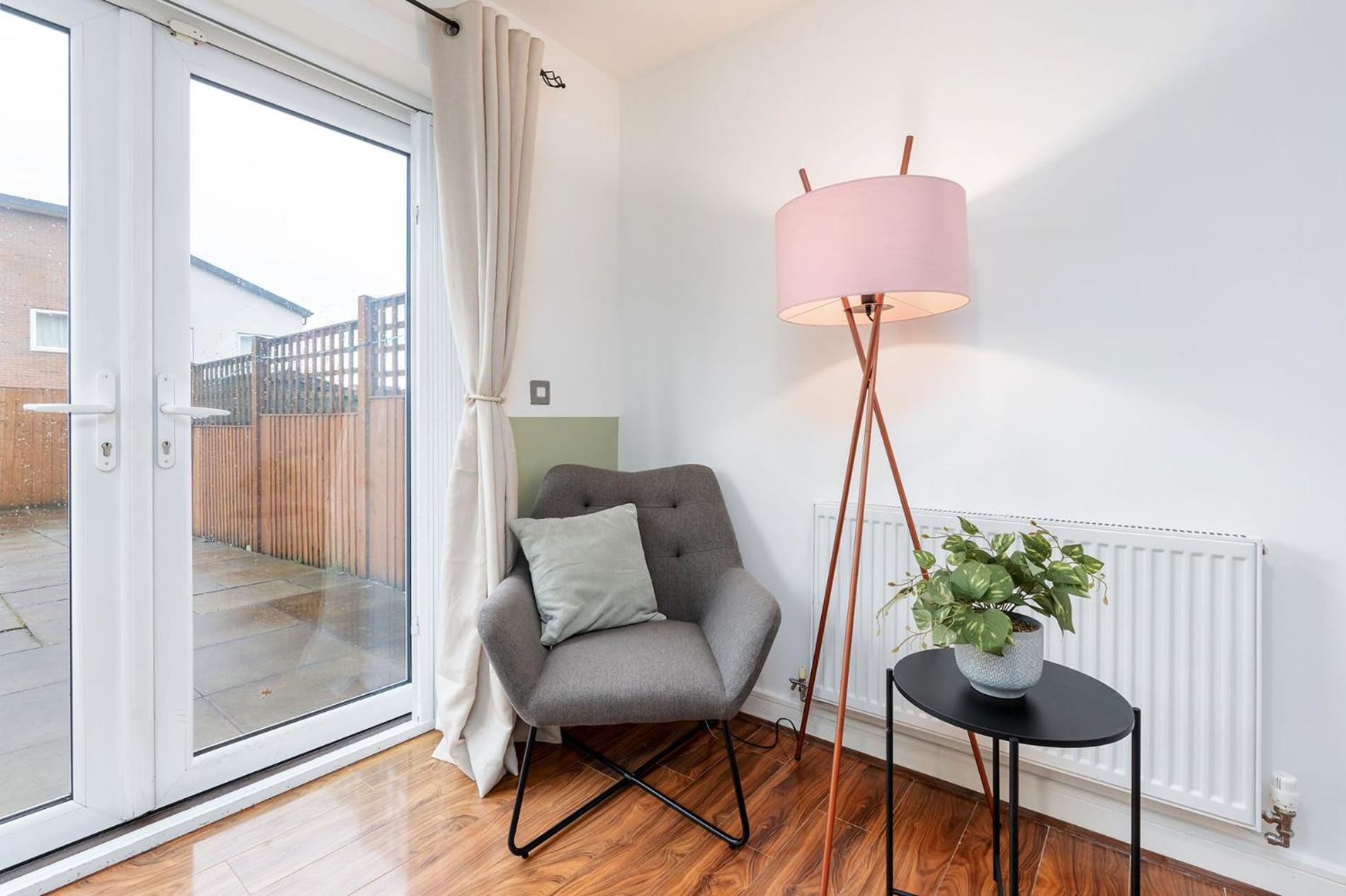 6 Guests - 3 Bedrooms - Free Wi-Fi - Manchester Exterior photo