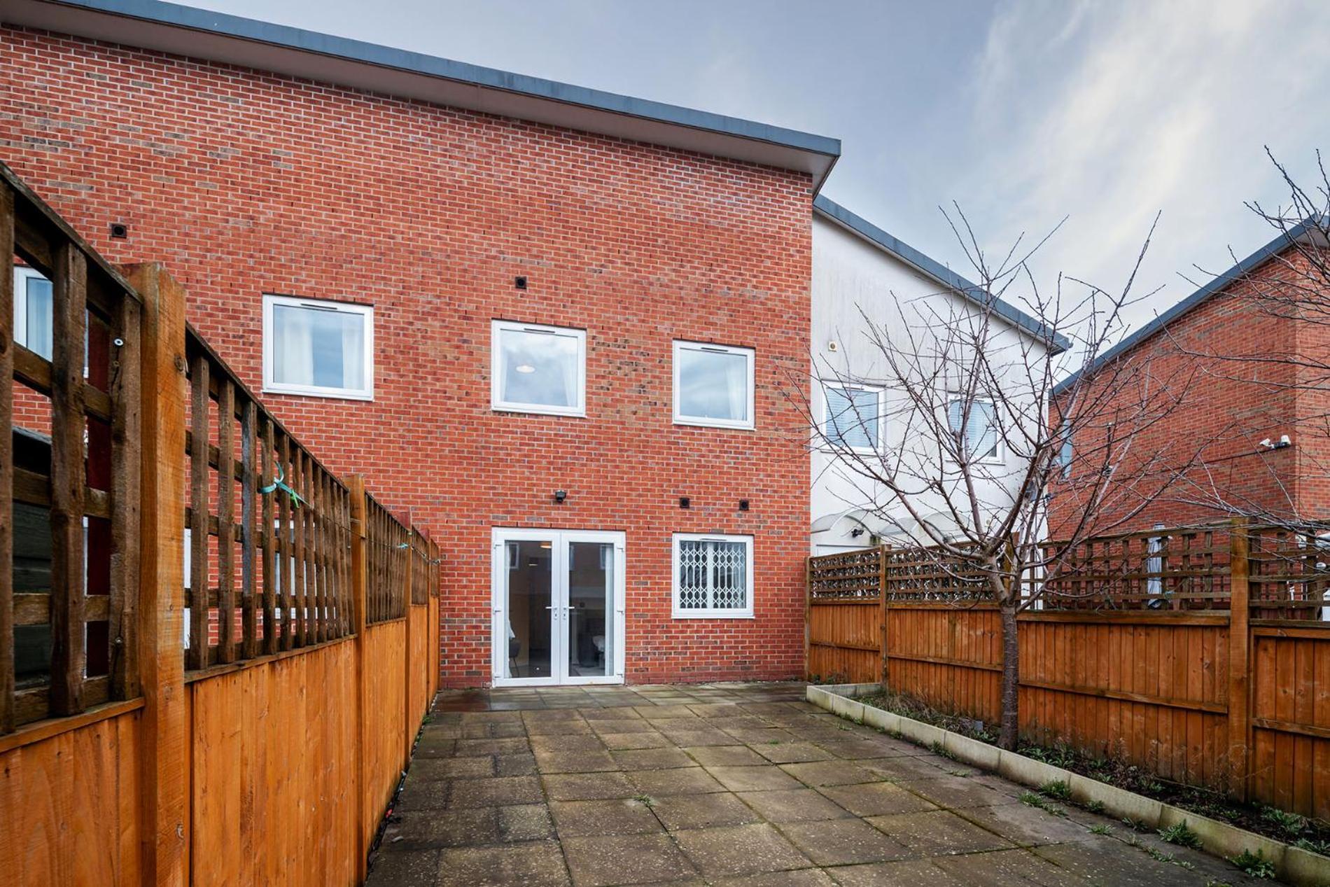 6 Guests - 3 Bedrooms - Free Wi-Fi - Manchester Exterior photo